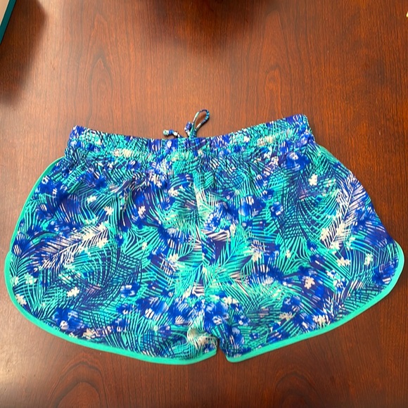 Short Guess - Picture 2 of 2